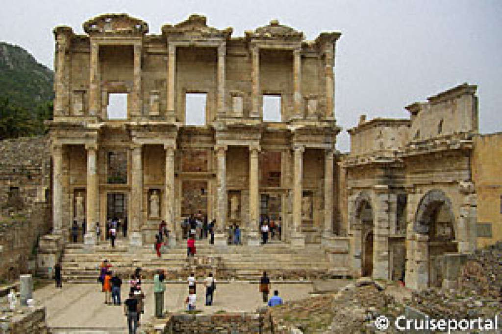 Kreuzfahrten nach Izmir (Smyrna) / Türkei 2022 & 2023 - Schiffsreisen