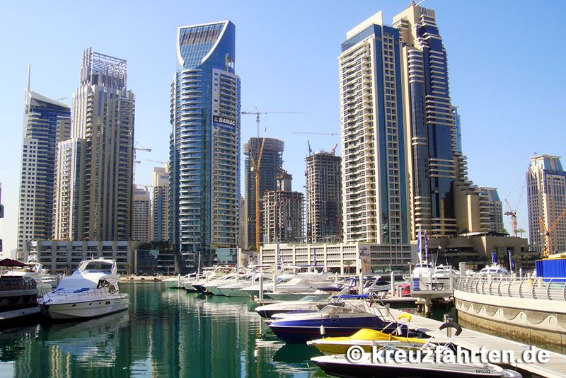 Blick auf Dubai vom Yachthafen