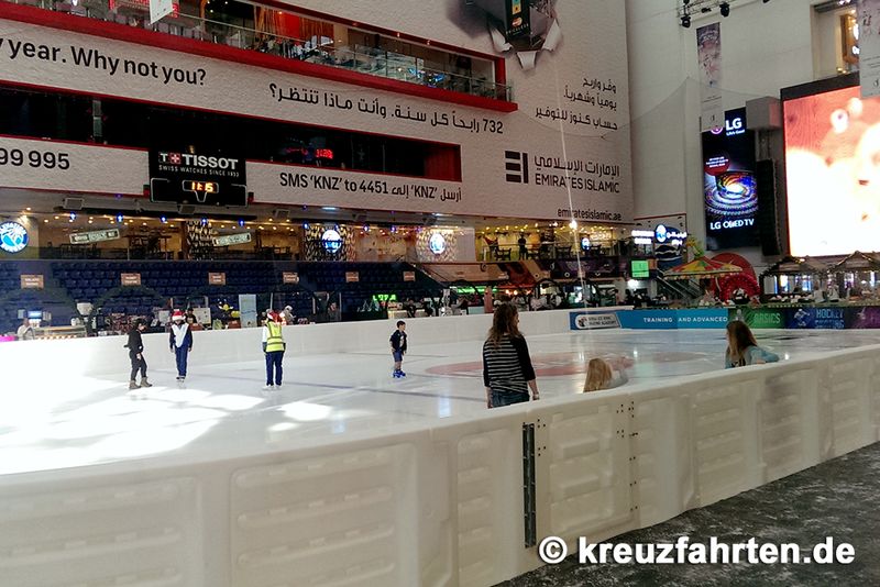 Eislaufbahn der Dubai Mall 