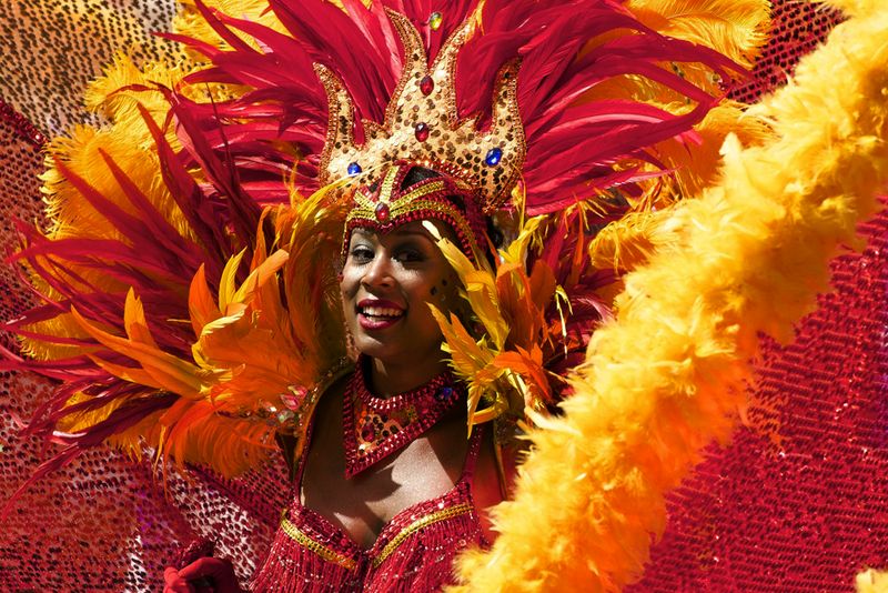 Samba Tänzerin während des berühmten Karnevals.