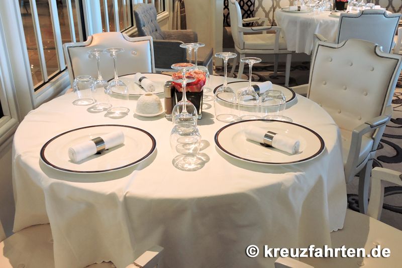 Das Samsara-Restaurant ist exklusiv für Suiten-Gäste und CostaClub-Mitglieder der Stufe Perla Diamante.