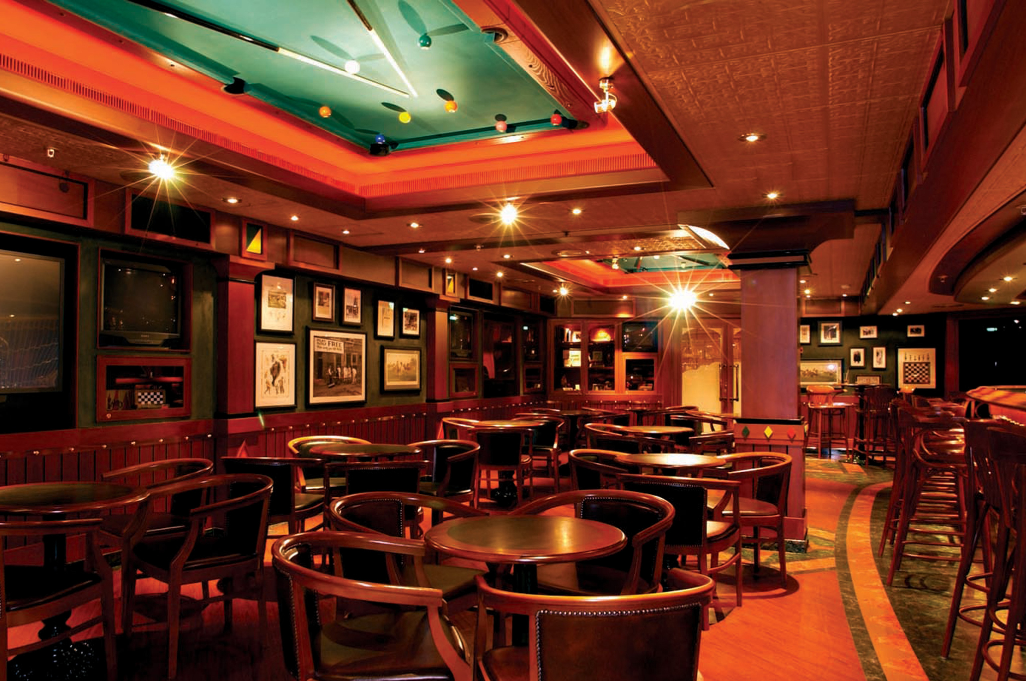 Churchill Lounge & Bar