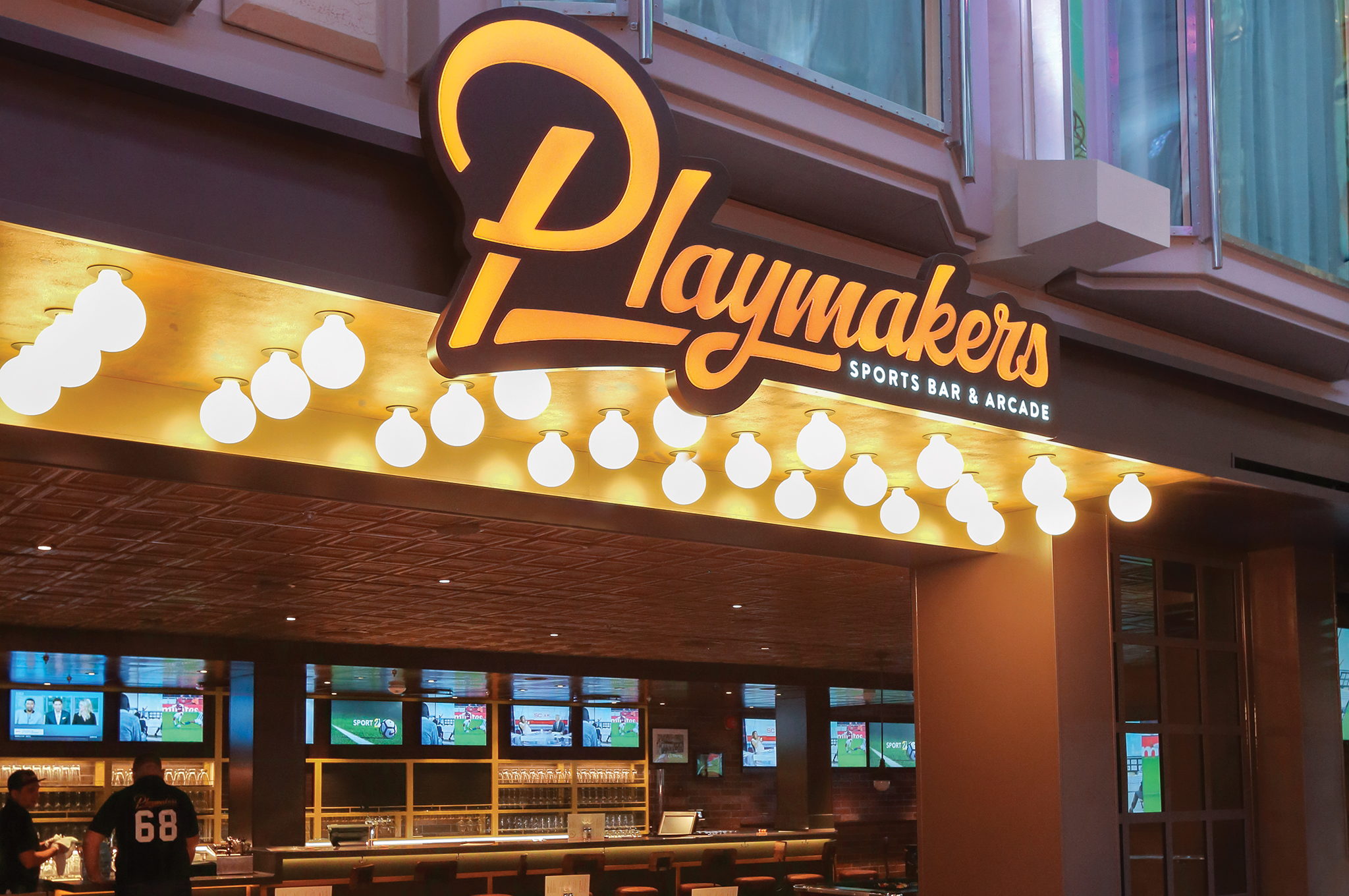 Playmakers℠ Sports Bar & Arcade