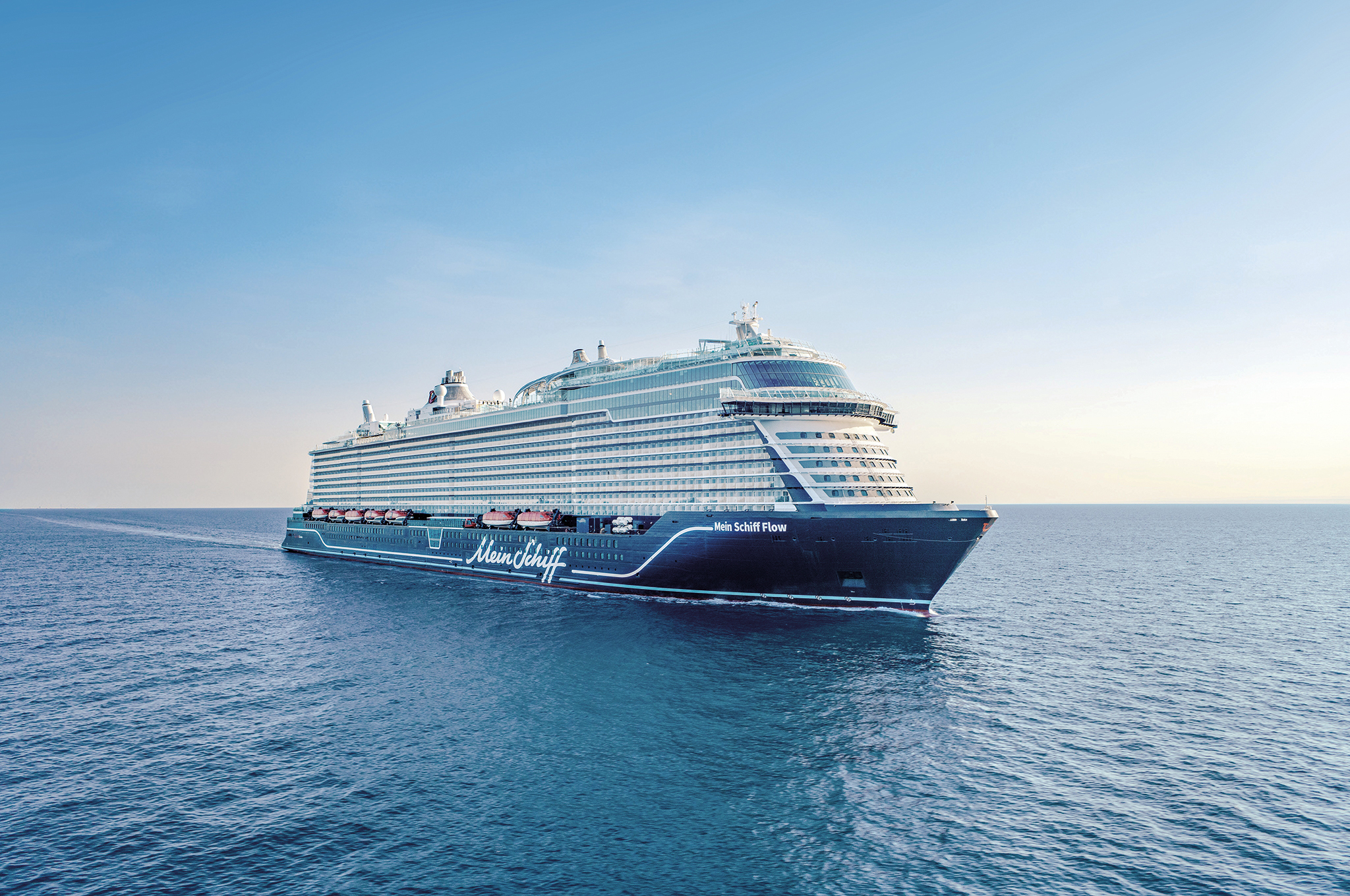 Mein Schiff Flow auf dem Meer
