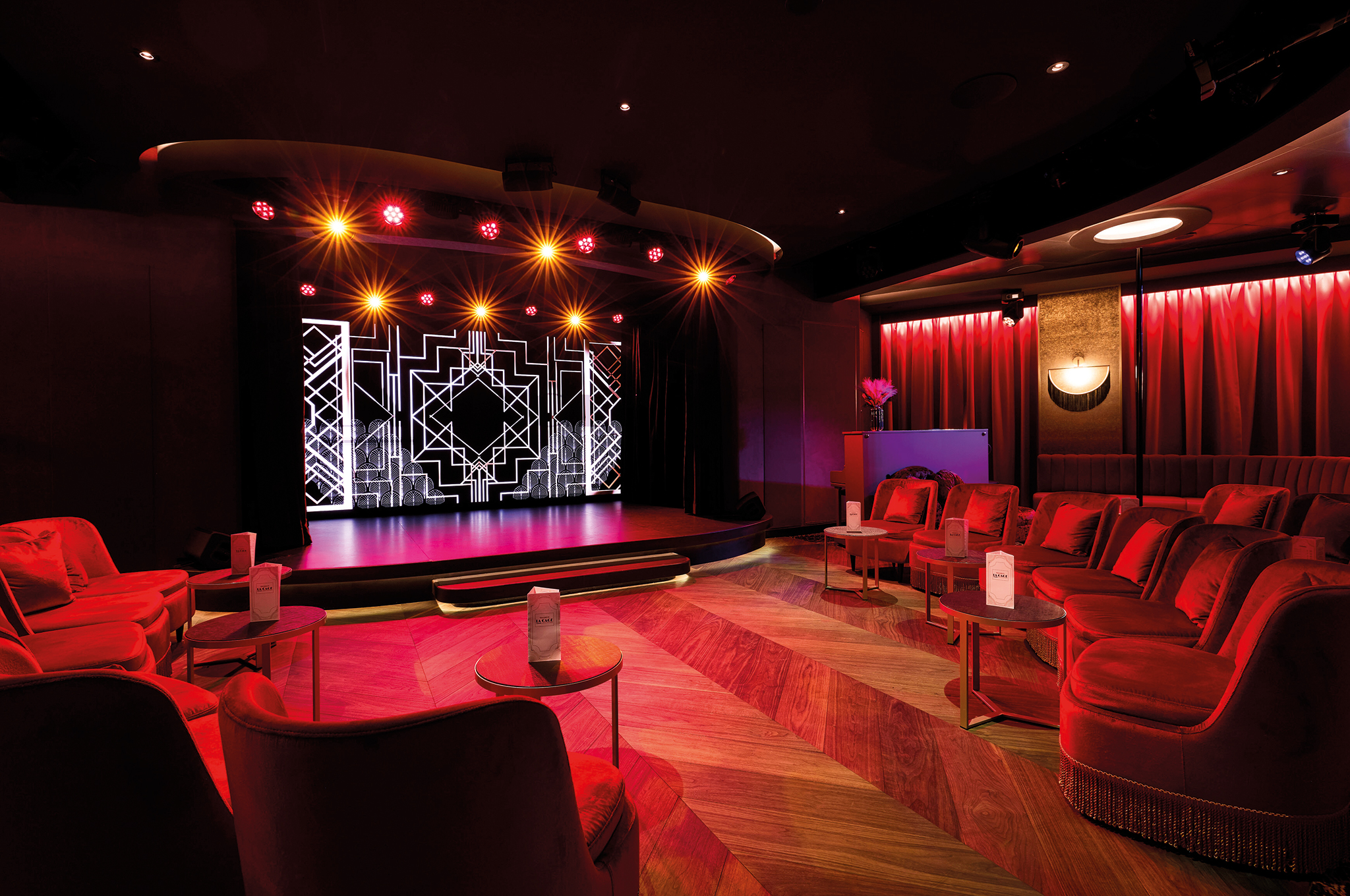 La Cage- Casino&Bar&Burlesque auf Mein Schiff Flow