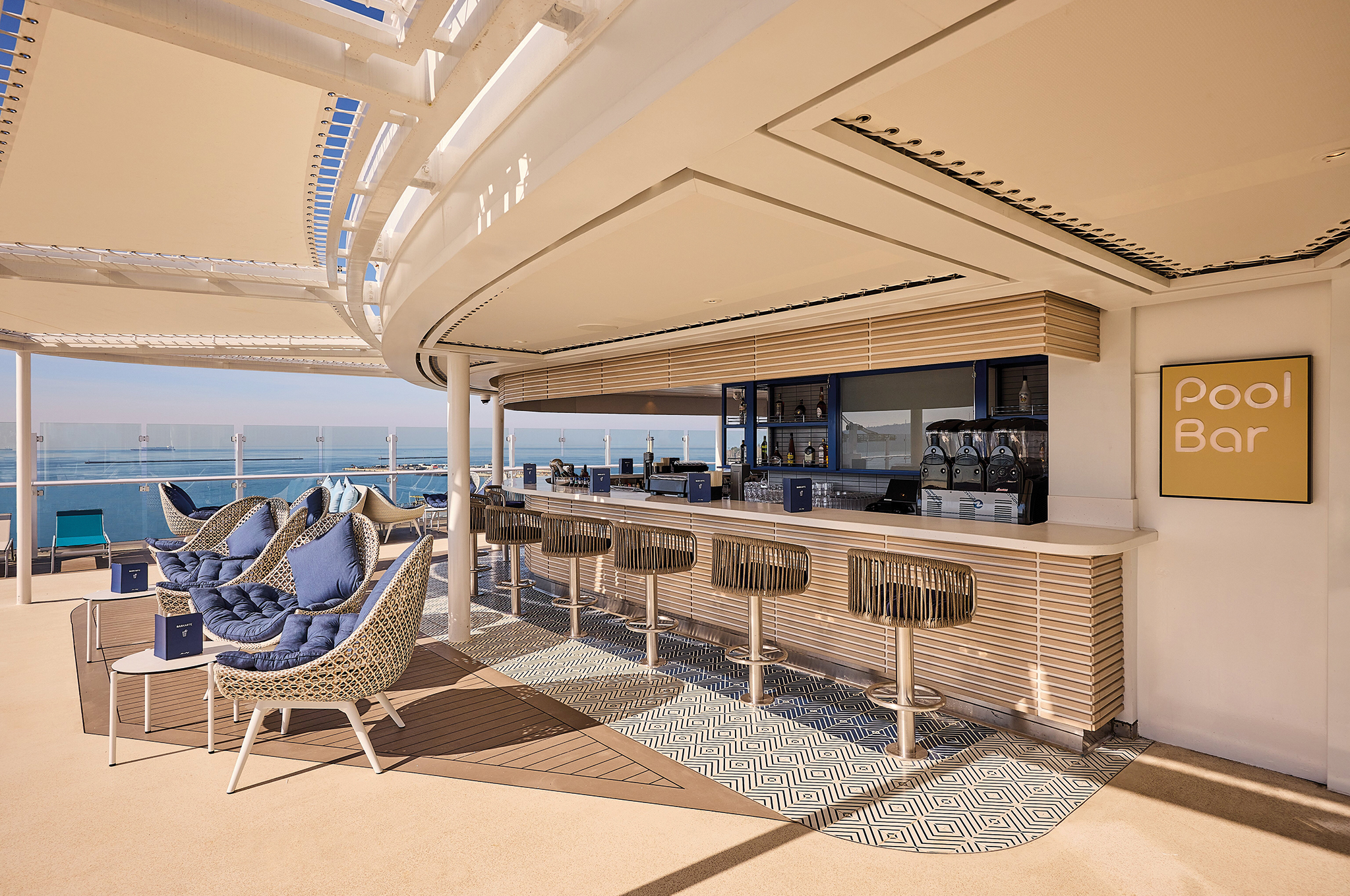 Pool Bar