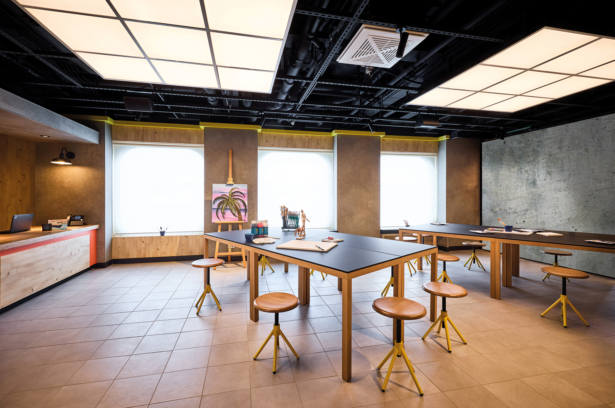 Kreativkurse und Kunstunterricht im Atelier der Mein Schiff Flow