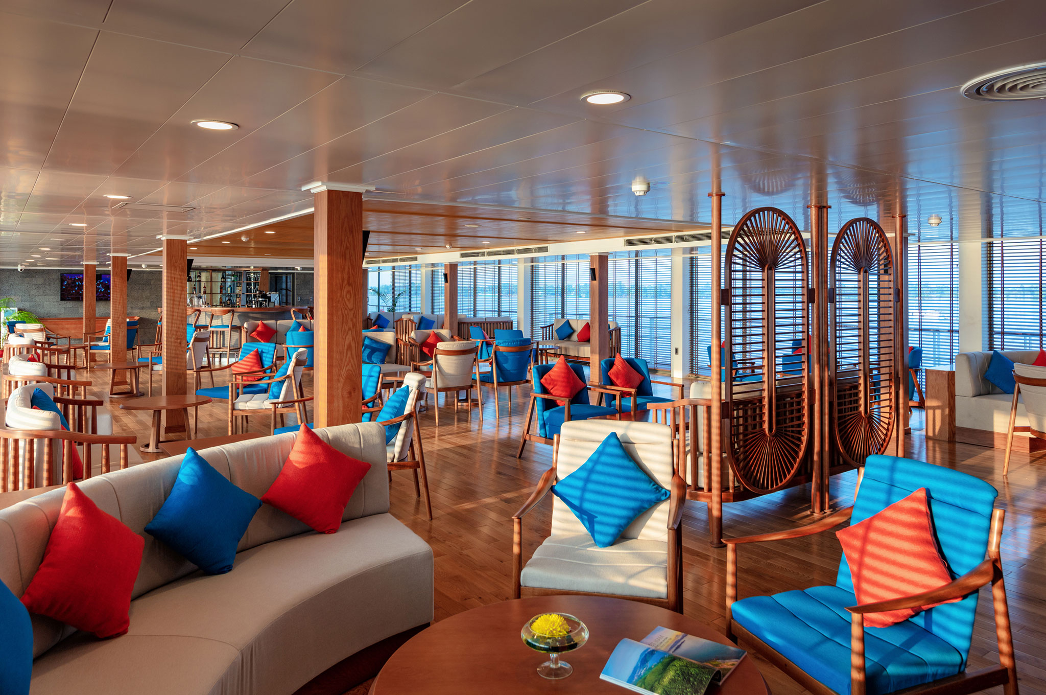 Lounge Bar