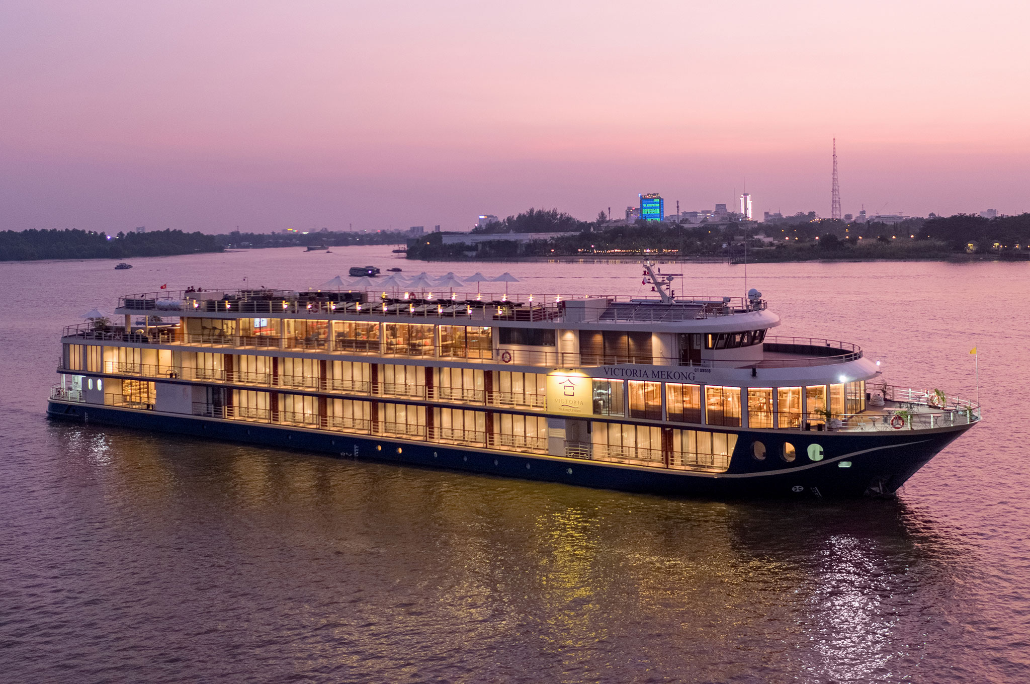 Schiff unterwegs