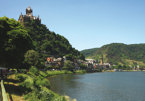 <span class="altPraefixWrapper">ab</span>ab € 619,-