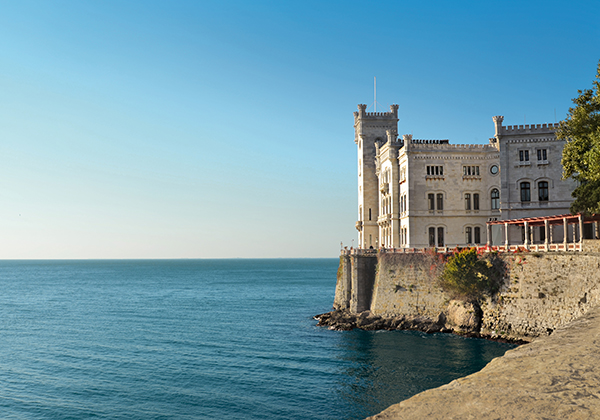 <span class="altPraefixWrapper">ab</span>Jetzt buchen!